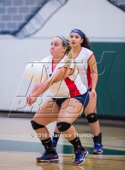 Thumbnail 1 in Park View @ Loudoun Valley photogallery.