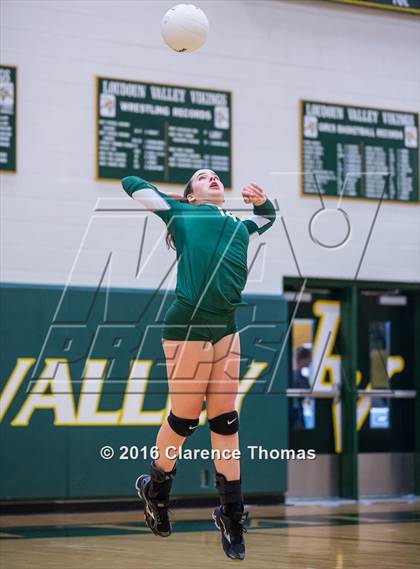 Thumbnail 2 in Park View @ Loudoun Valley photogallery.