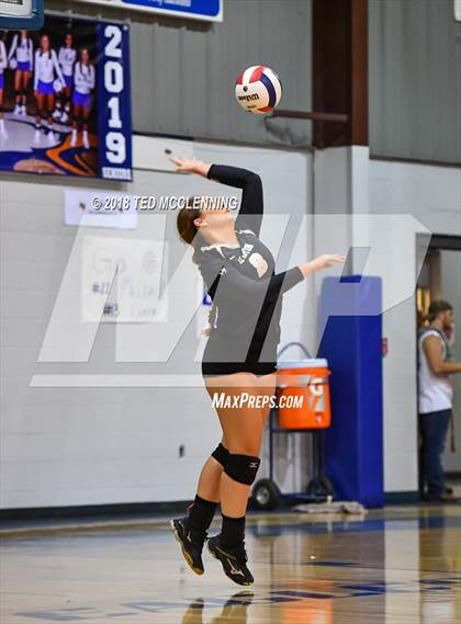 Thumbnail 3 in Fountain Lake vs. Clinton (AAA 3A 1st Round Playoff) photogallery.