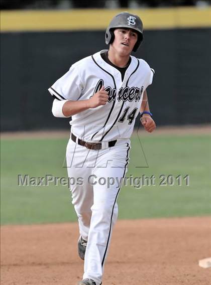 Thumbnail 3 in Bishop Amat vs St. Francis (Hard 9 National Classic) photogallery.