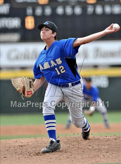 Thumbnail 1 in Bishop Amat vs St. Francis (Hard 9 National Classic) photogallery.