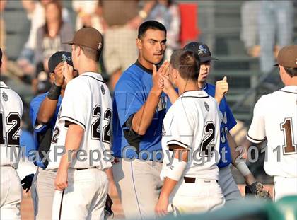 Thumbnail 1 in Bishop Amat vs St. Francis (Hard 9 National Classic) photogallery.