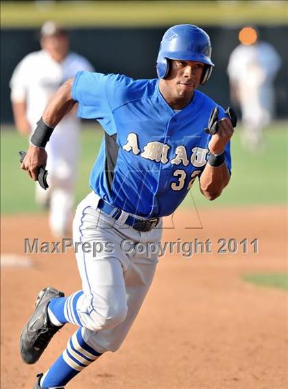 Thumbnail 3 in Bishop Amat vs St. Francis (Hard 9 National Classic) photogallery.