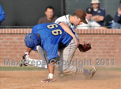 Thumbnail 3 in Bishop Amat vs St. Francis (Hard 9 National Classic) photogallery.