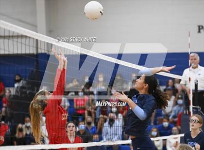 Thumbnail 3 in Cardinal Mooney @ Out-of-Door Academy photogallery.