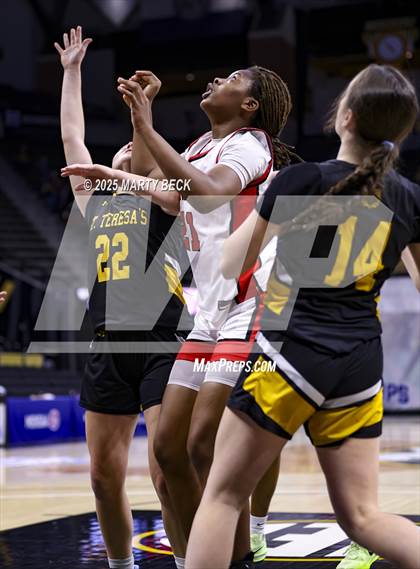 Thumbnail 2 in Lift for Life vs St Teresa's Academy (MSHSAA Class 5 Championship) photogallery.