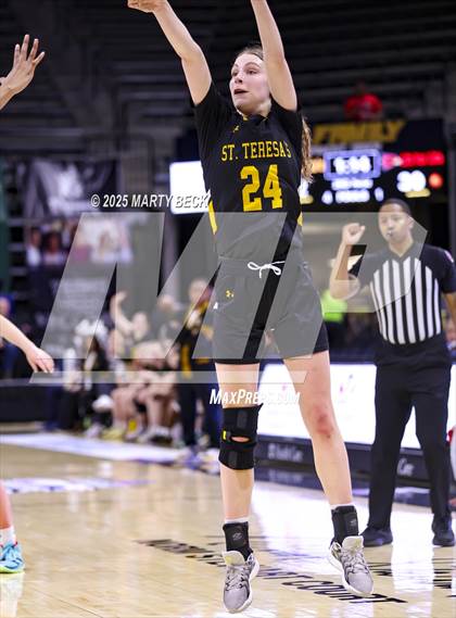 Thumbnail 2 in Lift for Life vs St Teresa's Academy (MSHSAA Class 5 Championship) photogallery.