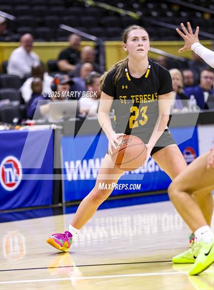 Thumbnail 2 in Lift for Life vs St Teresa's Academy (MSHSAA Class 5 Championship) photogallery.