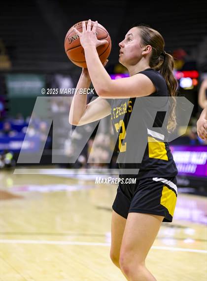 Thumbnail 3 in Lift for Life vs St Teresa's Academy (MSHSAA Class 5 Championship) photogallery.