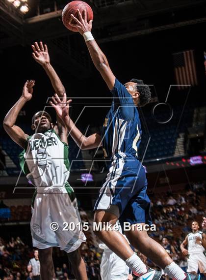 Thumbnail 2 in Notre Dame Catholic vs. Weaver (CIAC Class M Final) photogallery.