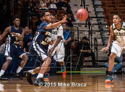 Thumbnail 2 in Notre Dame Catholic vs. Weaver (CIAC Class M Final) photogallery.