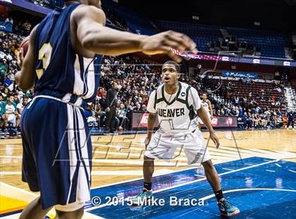 Thumbnail 2 in Notre Dame Catholic vs. Weaver (CIAC Class M Final) photogallery.