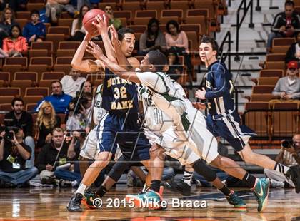 Thumbnail 3 in Notre Dame Catholic vs. Weaver (CIAC Class M Final) photogallery.