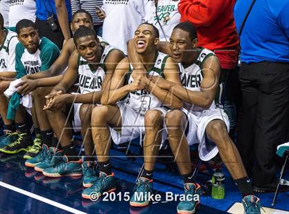 Thumbnail 3 in Notre Dame Catholic vs. Weaver (CIAC Class M Final) photogallery.