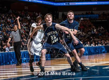 Thumbnail 3 in Notre Dame Catholic vs. Weaver (CIAC Class M Final) photogallery.