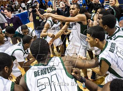 Thumbnail 1 in Notre Dame Catholic vs. Weaver (CIAC Class M Final) photogallery.