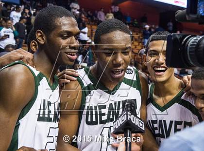 Thumbnail 2 in Notre Dame Catholic vs. Weaver (CIAC Class M Final) photogallery.