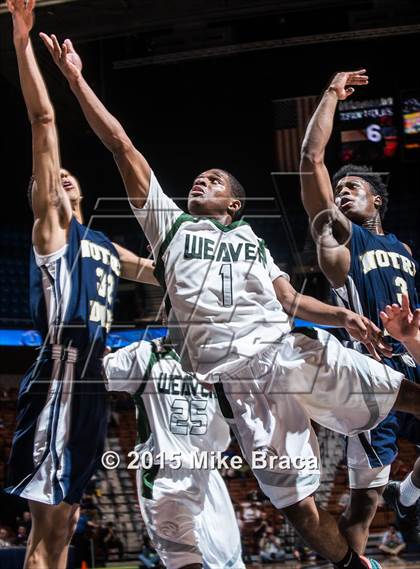 Thumbnail 1 in Notre Dame Catholic vs. Weaver (CIAC Class M Final) photogallery.