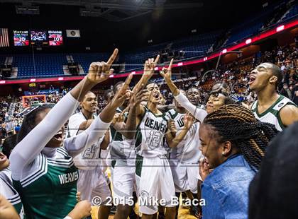 Thumbnail 3 in Notre Dame Catholic vs. Weaver (CIAC Class M Final) photogallery.