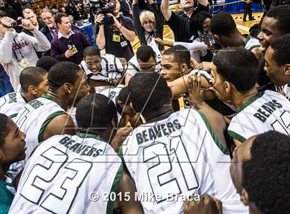 Thumbnail 3 in Notre Dame Catholic vs. Weaver (CIAC Class M Final) photogallery.