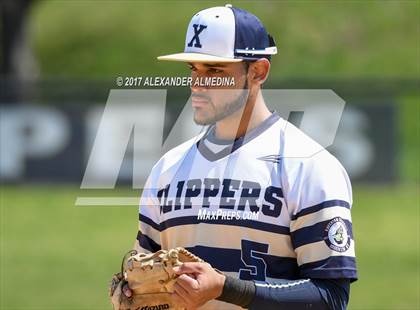 Thumbnail 3 in Fordham Prep vs Xaverian photogallery.