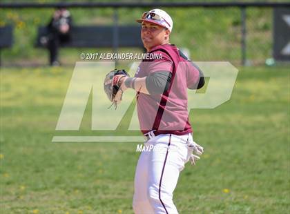 Thumbnail 3 in Fordham Prep vs Xaverian photogallery.