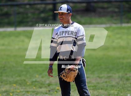Thumbnail 3 in Fordham Prep vs Xaverian photogallery.