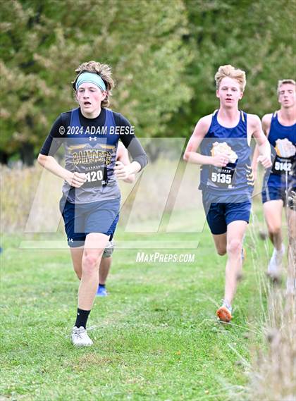 Thumbnail 3 in Southwestern Conference Championships photogallery.