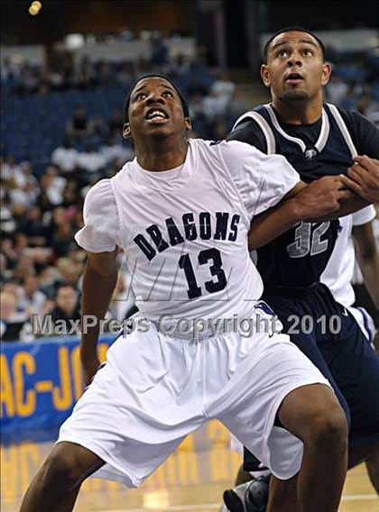 Thumbnail 1 in Sacramento vs. Vista del Lago (CIF SJS D3 Final) photogallery.