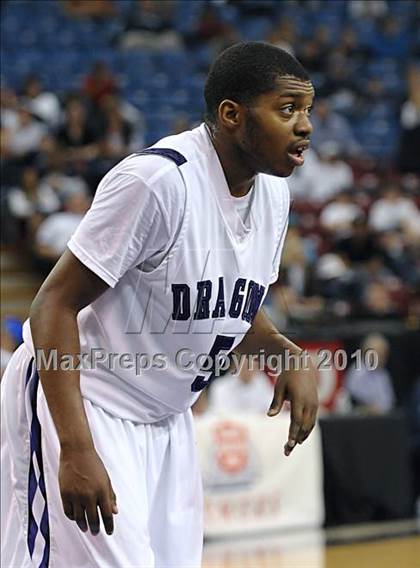 Thumbnail 2 in Sacramento vs. Vista del Lago (CIF SJS D3 Final) photogallery.