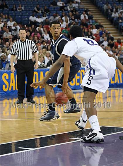 Thumbnail 1 in Sacramento vs. Vista del Lago (CIF SJS D3 Final) photogallery.
