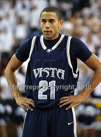 Thumbnail 2 in Sacramento vs. Vista del Lago (CIF SJS D3 Final) photogallery.