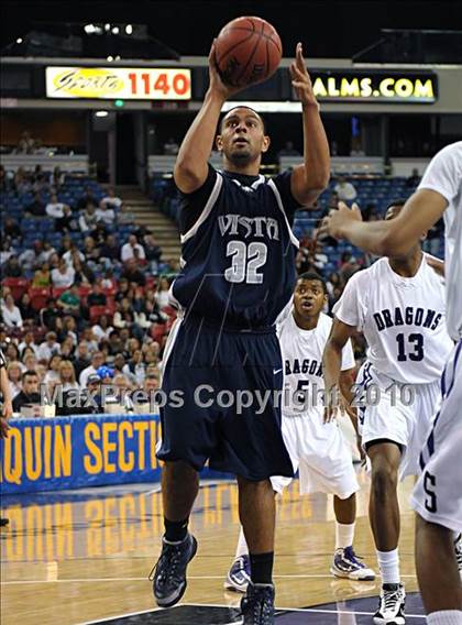 Thumbnail 2 in Sacramento vs. Vista del Lago (CIF SJS D3 Final) photogallery.