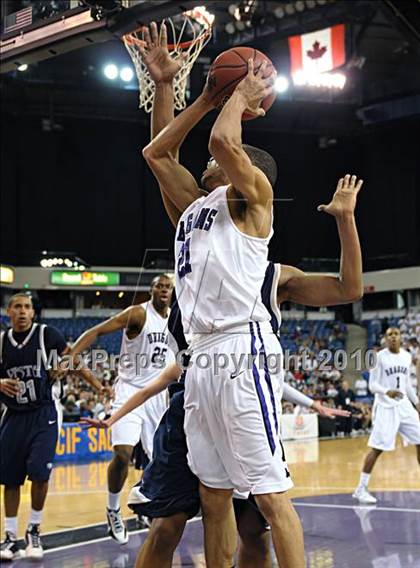 Thumbnail 1 in Sacramento vs. Vista del Lago (CIF SJS D3 Final) photogallery.