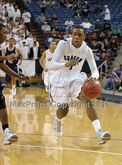 Thumbnail 1 in Sacramento vs. Vista del Lago (CIF SJS D3 Final) photogallery.