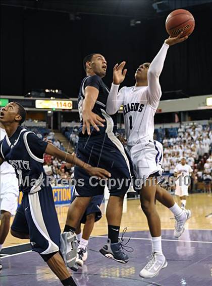 Thumbnail 1 in Sacramento vs. Vista del Lago (CIF SJS D3 Final) photogallery.