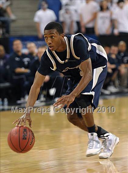 Thumbnail 1 in Sacramento vs. Vista del Lago (CIF SJS D3 Final) photogallery.