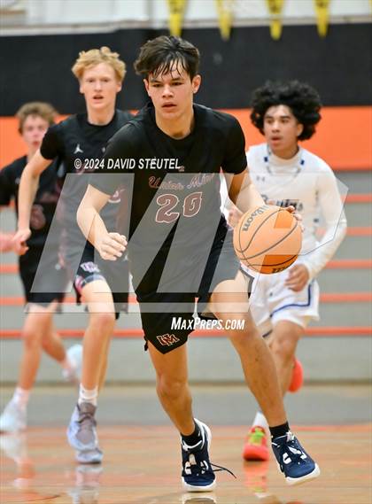 Thumbnail 2 in Union Mine vs. Bear Creek (Tiger Classic) photogallery.