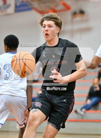 Thumbnail 3 in Union Mine vs. Bear Creek (Tiger Classic) photogallery.