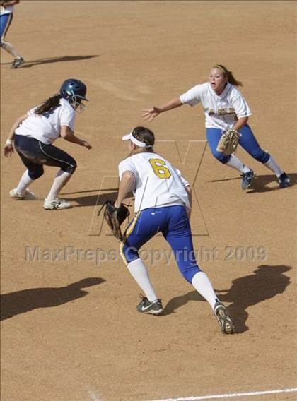 Thumbnail 2 in North vs. El Segundo (CIF SS D4 Final) photogallery.