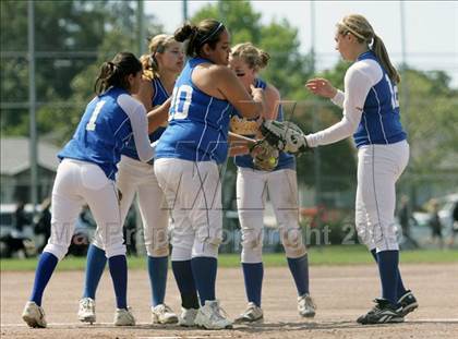 Thumbnail 1 in Gilroy vs. Carlmont (CIF CCS D1 Playoffs) photogallery.