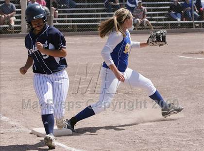 Thumbnail 1 in Gilroy vs. Carlmont (CIF CCS D1 Playoffs) photogallery.