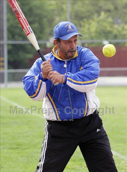 Thumbnail 2 in Gilroy vs. Carlmont (CIF CCS D1 Playoffs) photogallery.