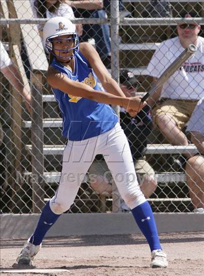 Thumbnail 2 in Gilroy vs. Carlmont (CIF CCS D1 Playoffs) photogallery.