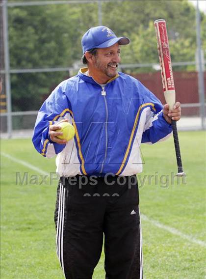 Thumbnail 1 in Gilroy vs. Carlmont (CIF CCS D1 Playoffs) photogallery.