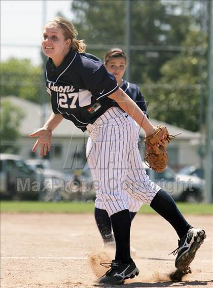 Thumbnail 2 in Gilroy vs. Carlmont (CIF CCS D1 Playoffs) photogallery.