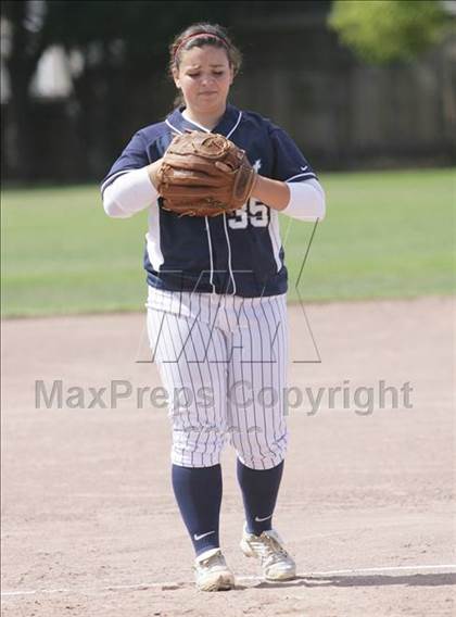 Thumbnail 2 in Gilroy vs. Carlmont (CIF CCS D1 Playoffs) photogallery.