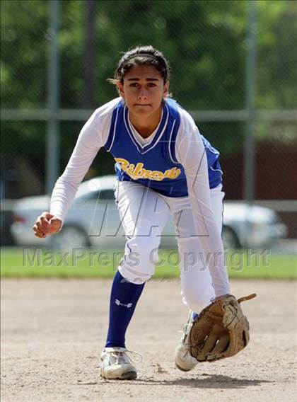 Thumbnail 1 in Gilroy vs. Carlmont (CIF CCS D1 Playoffs) photogallery.