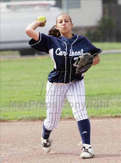 Thumbnail 2 in Gilroy vs. Carlmont (CIF CCS D1 Playoffs) photogallery.