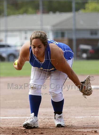 Thumbnail 3 in Gilroy vs. Carlmont (CIF CCS D1 Playoffs) photogallery.
